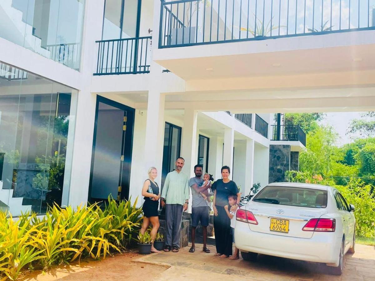 Black Mustang Hotel Dambulla Eksteriør bilde